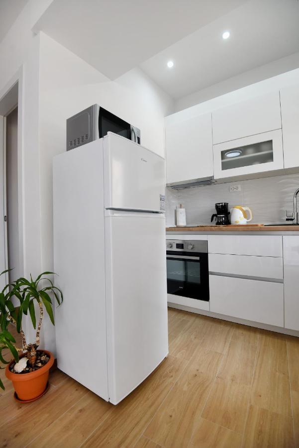 Karlo Apartments 扎达尔 外观 照片