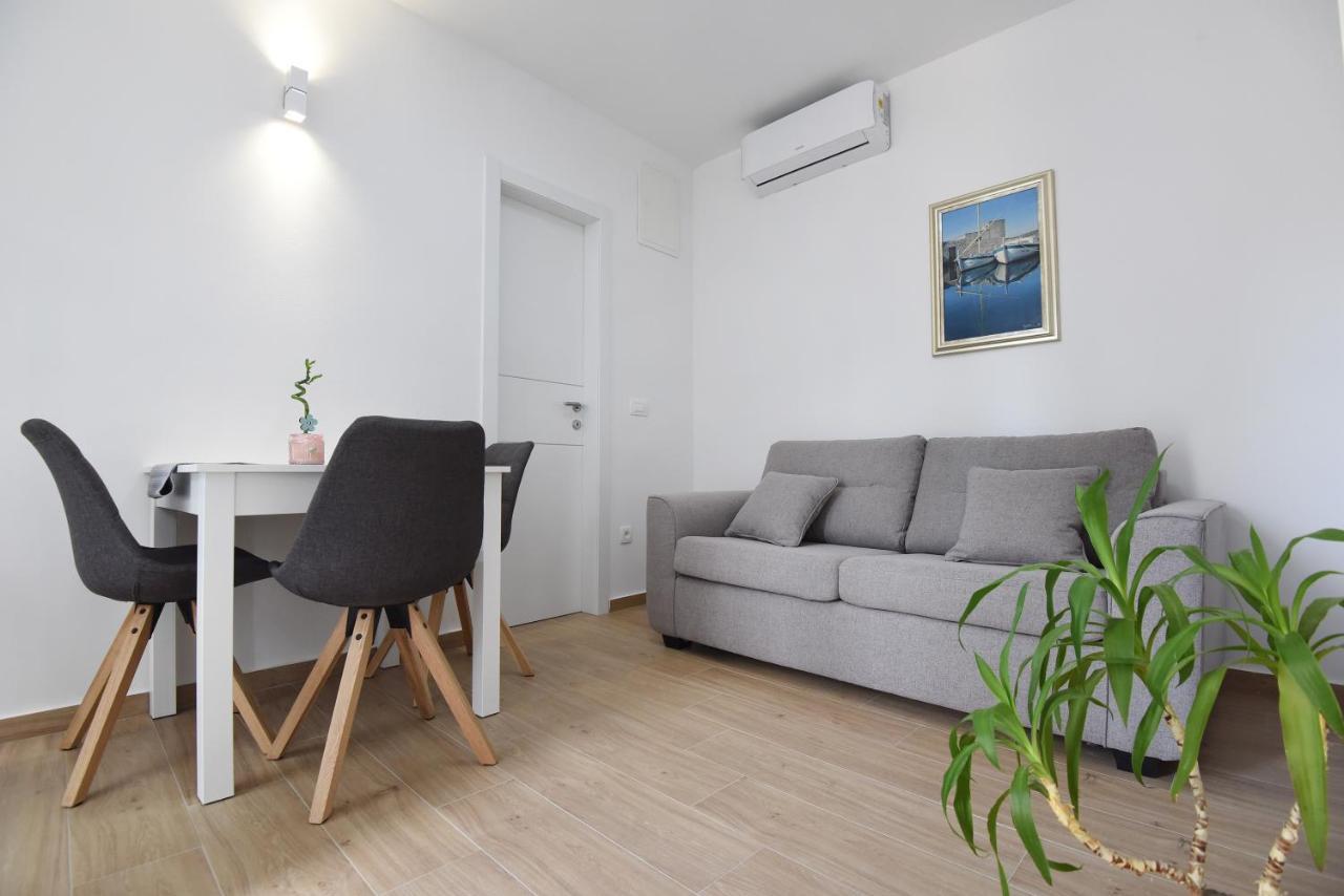 Karlo Apartments 扎达尔 外观 照片